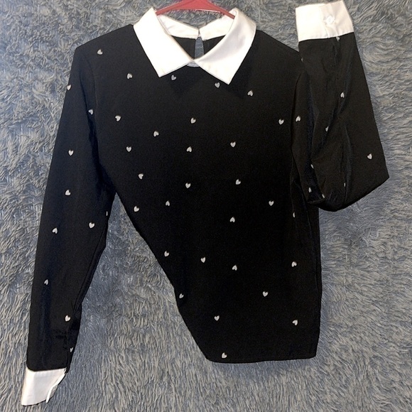 NWT🤍 Confetti Heart Print Contrast Panel Blouse 5️⃣✖️3️⃣0️⃣ - Picture 5 of 10